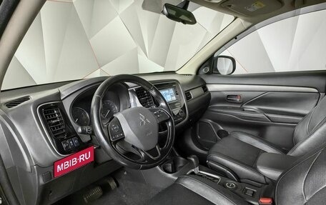 Mitsubishi Outlander III рестайлинг 3, 2015 год, 1 459 000 рублей, 14 фотография