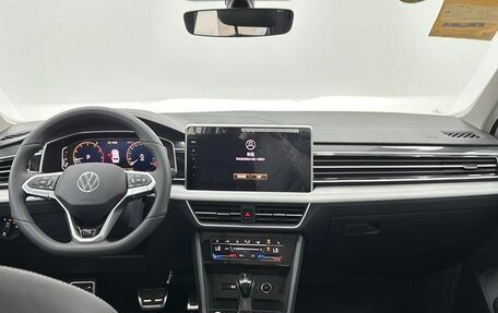 Volkswagen Tiguan, 2024 год, 3 567 000 рублей, 16 фотография