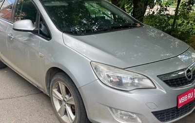 Opel Astra J, 2012 год, 770 000 рублей, 1 фотография