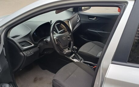 Hyundai Solaris II рестайлинг, 2018 год, 1 070 000 рублей, 5 фотография