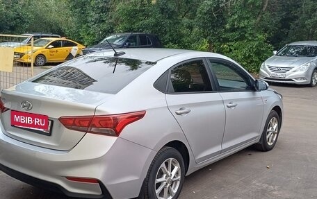 Hyundai Solaris II рестайлинг, 2018 год, 1 070 000 рублей, 3 фотография