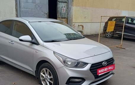 Hyundai Solaris II рестайлинг, 2018 год, 1 070 000 рублей, 2 фотография