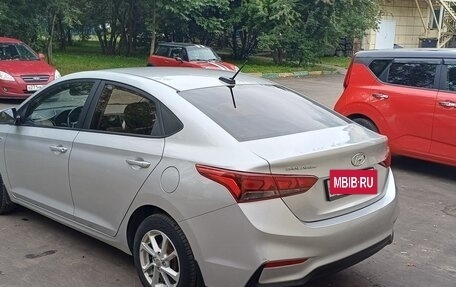Hyundai Solaris II рестайлинг, 2018 год, 1 070 000 рублей, 4 фотография