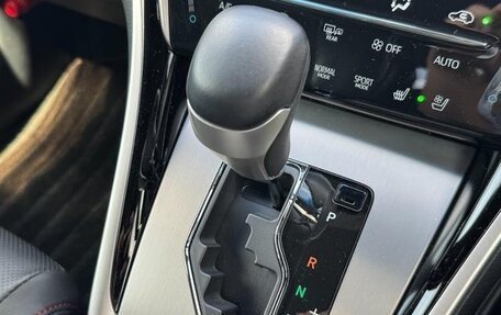 Toyota Harrier, 2020 год, 2 220 000 рублей, 17 фотография