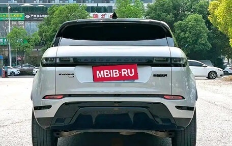 Land Rover Range Rover Evoque II, 2022 год, 3 000 000 рублей, 5 фотография
