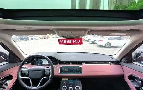 Land Rover Range Rover Evoque II, 2022 год, 3 000 000 рублей, 8 фотография