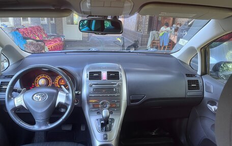Toyota Auris II, 2007 год, 850 000 рублей, 9 фотография