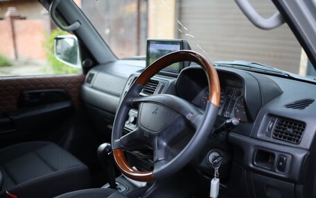 Mitsubishi Pajero iO, 2000 год, 850 000 рублей, 14 фотография