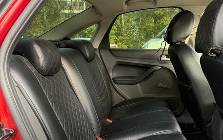Ford Focus II рестайлинг, 2006 год, 300 000 рублей, 23 фотография