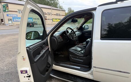 Chevrolet Tahoe III, 2012 год, 1 700 000 рублей, 6 фотография