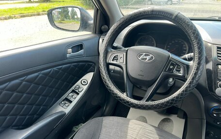 Hyundai Solaris II рестайлинг, 2015 год, 599 000 рублей, 15 фотография