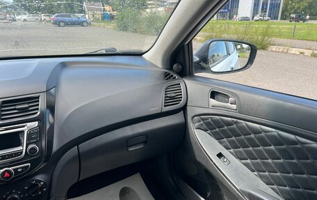 Hyundai Solaris II рестайлинг, 2015 год, 599 000 рублей, 16 фотография