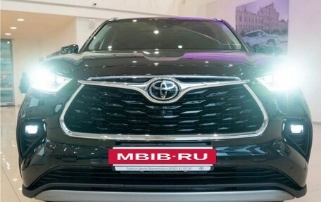Toyota Highlander, 2025 год, 5 500 000 рублей, 2 фотография