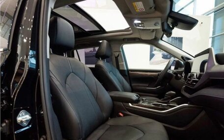 Toyota Highlander, 2025 год, 5 500 000 рублей, 9 фотография