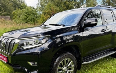 Toyota Land Cruiser Prado 150 рестайлинг 2, 2018 год, 5 300 000 рублей, 1 фотография