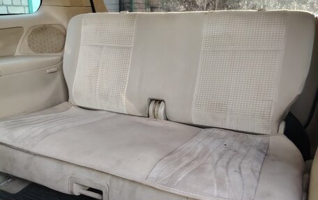 Mazda MPV II, 2004 год, 400 000 рублей, 12 фотография
