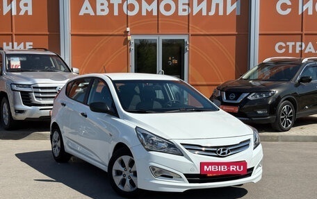 Hyundai Solaris II рестайлинг, 2014 год, 864 000 рублей, 3 фотография