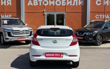 Hyundai Solaris II рестайлинг, 2014 год, 864 000 рублей, 6 фотография