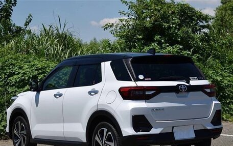 Toyota Raize I, 2022 год, 1 230 000 рублей, 6 фотография