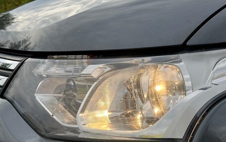 Mitsubishi Outlander III рестайлинг 3, 2013 год, 1 500 000 рублей, 6 фотография