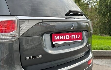 Mitsubishi Outlander III рестайлинг 3, 2013 год, 1 500 000 рублей, 5 фотография