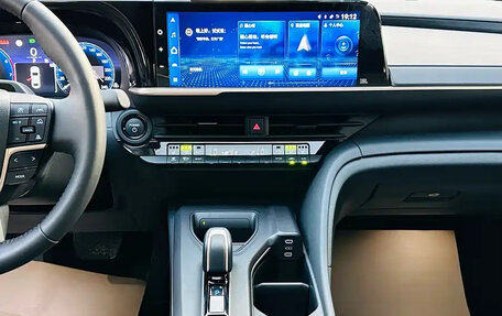 Toyota Crown, 2025 год, 4 800 275 рублей, 13 фотография