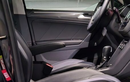 Volkswagen Tiguan II, 2017 год, 3 000 000 рублей, 12 фотография