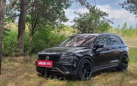 Volkswagen Tiguan II, 2017 год, 3 000 000 рублей, 21 фотография
