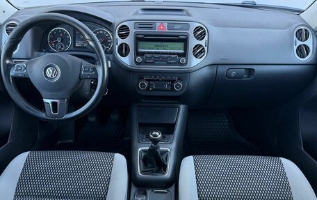 Volkswagen Tiguan I, 2010 год, 869 000 рублей, 14 фотография