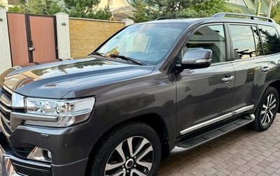 Toyota Land Cruiser 200, 2019 год, 7 750 000 рублей, 1 фотография