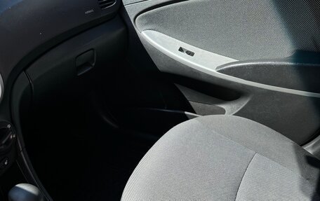 Hyundai Solaris II рестайлинг, 2011 год, 830 000 рублей, 15 фотография