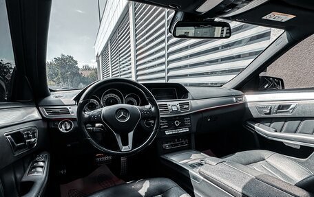 Mercedes-Benz E-Класс, 2015 год, 3 200 000 рублей, 10 фотография