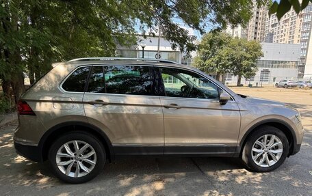 Volkswagen Tiguan II, 2018 год, 3 290 000 рублей, 7 фотография