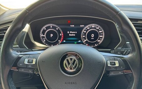 Volkswagen Tiguan II, 2018 год, 3 290 000 рублей, 18 фотография