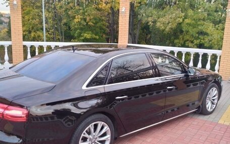 Audi A8, 2013 год, 2 300 000 рублей, 6 фотография
