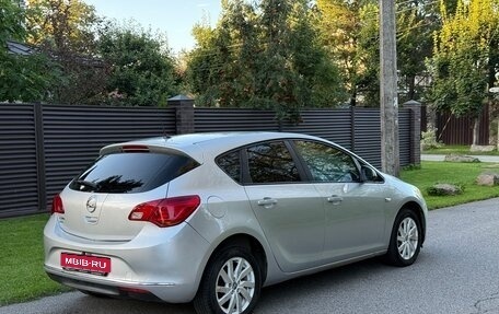 Opel Astra J, 2014 год, 680 000 рублей, 8 фотография