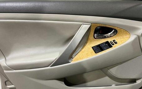 Toyota Camry, 2007 год, 1 100 000 рублей, 13 фотография