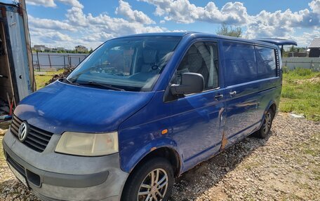 Volkswagen Transporter T5 рестайлинг, 2006 год, 820 000 рублей, 1 фотография