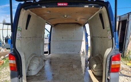 Volkswagen Transporter T5 рестайлинг, 2006 год, 820 000 рублей, 9 фотография