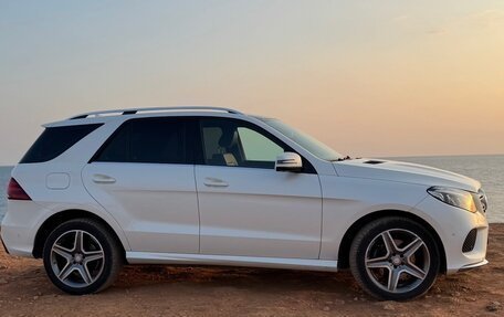 Mercedes-Benz GLE, 2016 год, 3 600 000 рублей, 2 фотография