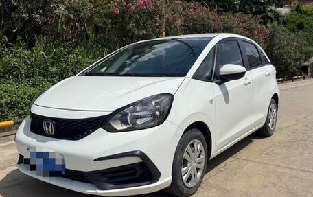 Honda Fit, 2021 год, 1 210 000 рублей, 3 фотография