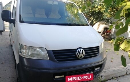 Volkswagen Transporter T5 рестайлинг, 2004 год, 955 000 рублей, 20 фотография