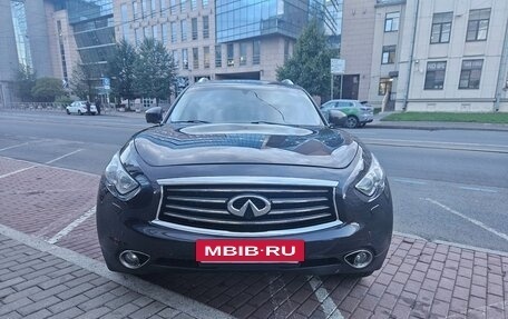 Infiniti QX70, 2017 год, 1 895 000 рублей, 2 фотография
