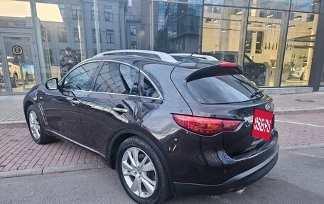 Infiniti QX70, 2017 год, 1 895 000 рублей, 6 фотография