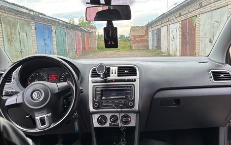 Volkswagen Polo VI (EU Market), 2013 год, 600 000 рублей, 11 фотография