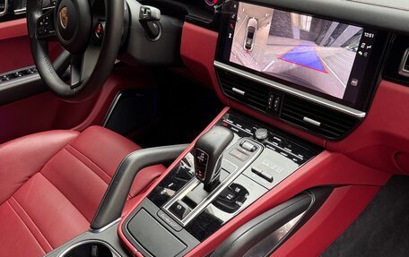 Porsche Cayenne III, 2022 год, 17 390 000 рублей, 22 фотография
