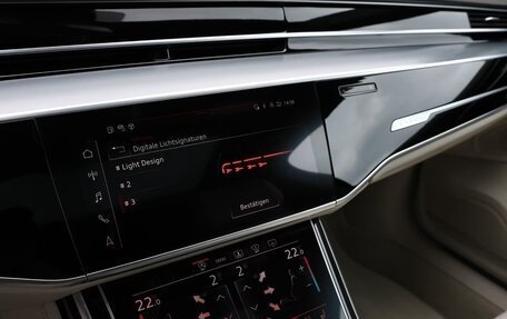 Audi A8, 2023 год, 10 800 000 рублей, 22 фотография