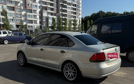 Volkswagen Polo VI (EU Market), 2014 год, 900 000 рублей, 6 фотография