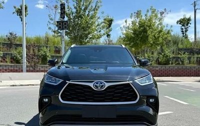 Toyota Highlander, 2021 год, 4 010 000 рублей, 1 фотография
