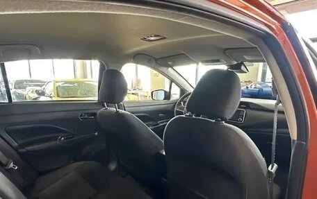 Nissan Versa, 2021 год, 1 240 000 рублей, 37 фотография